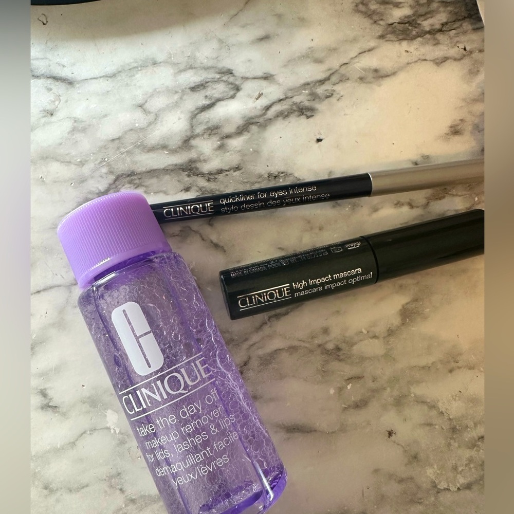 NEW 3 piece mini Clinique makeup bundle